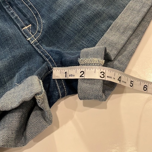 7 For All Mankind Cuffed Mid Rise Shorts Size 28 - Picture 7 of 16
